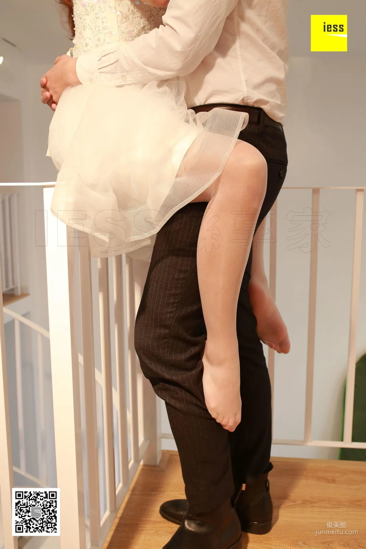 Qiuqiu The Groom Is Not Me II [IESS] Silk Enjoyer Devil Wednesday Special Issue 07 Photo Set photo 59