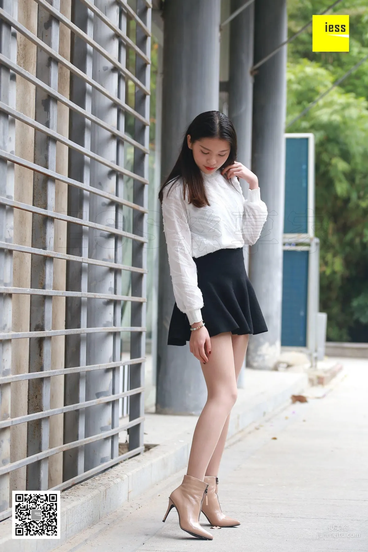 Qi Qi, Nude Patent Leather Ankle Boots [IESS] Silk Enjoyer 162 Photo Set photo 23