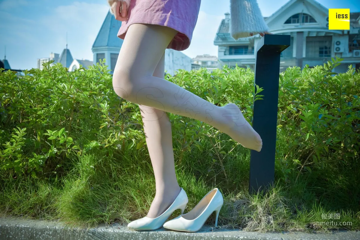 Jia Zhen, Fresh Pink Short Skirt and Flesh Stockings [IESS] Silk Enjoyer 170 Photo Set photo 39