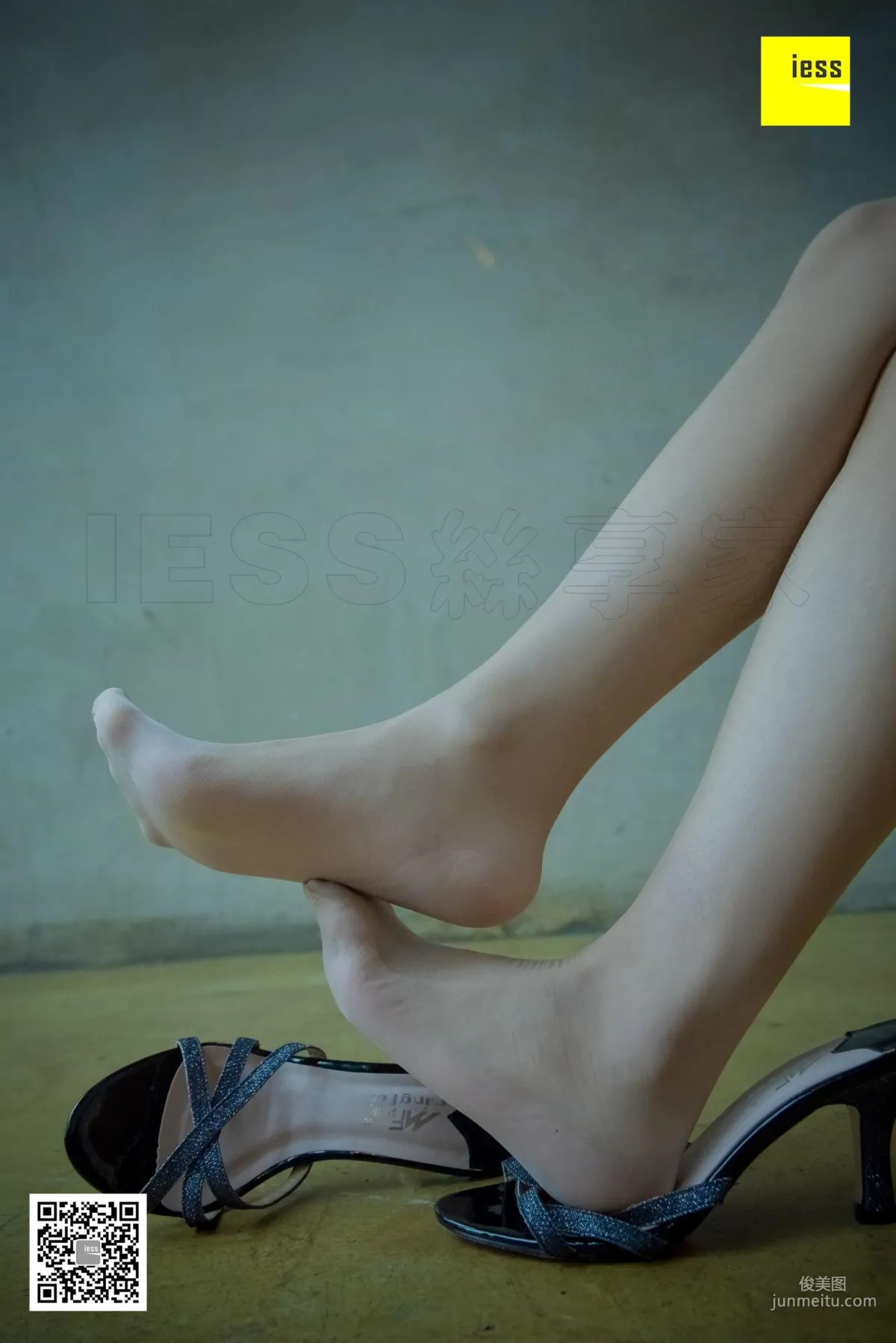Mu Mu, Alluring Charm Meat-Color Stockings and Sandals [IESS] Silk Enjoyer 166 Photo Set photo 43