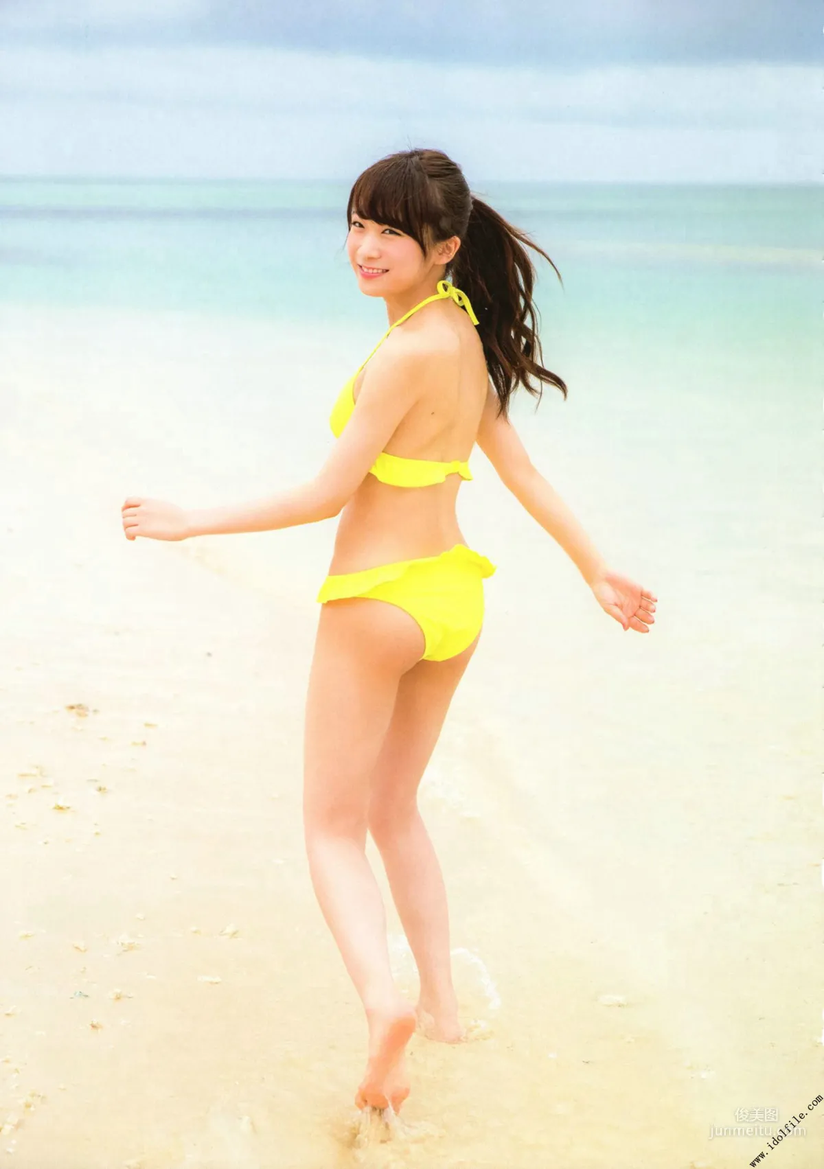 Manatsu Akimoto 1st, Midsummer Pressure Pattern [Photo Books] Photo Set photo 87