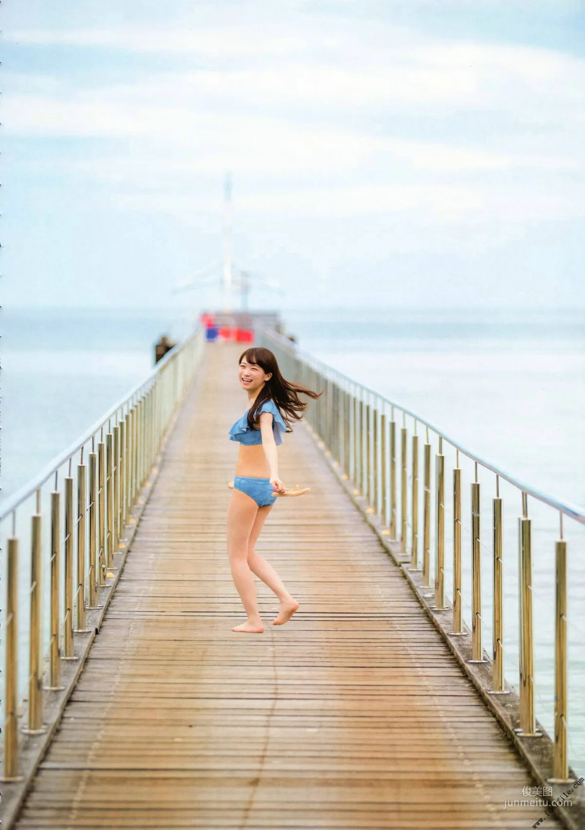 Manatsu Akimoto 1st, Midsummer Pressure Pattern [Photo Books] Photo Set photo 117