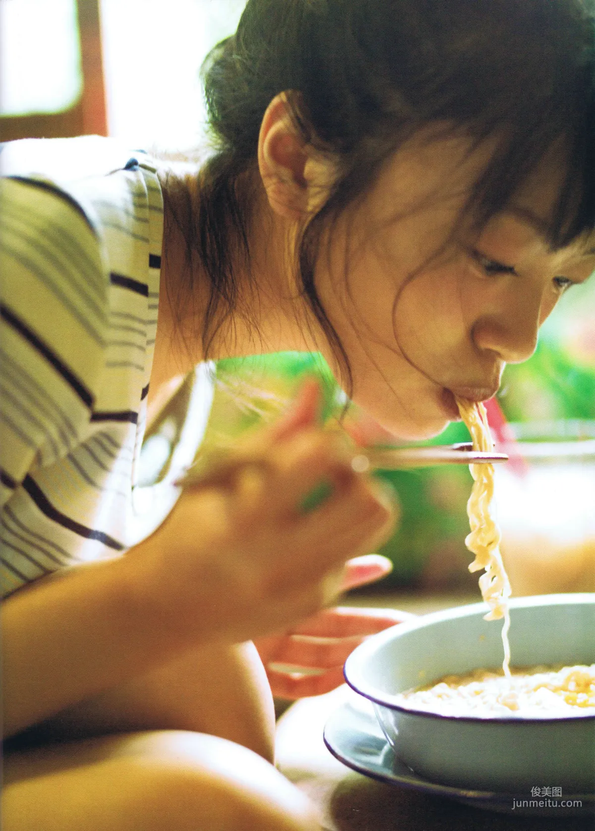 北原里英《そして》 [PhotoBook] 写真集62