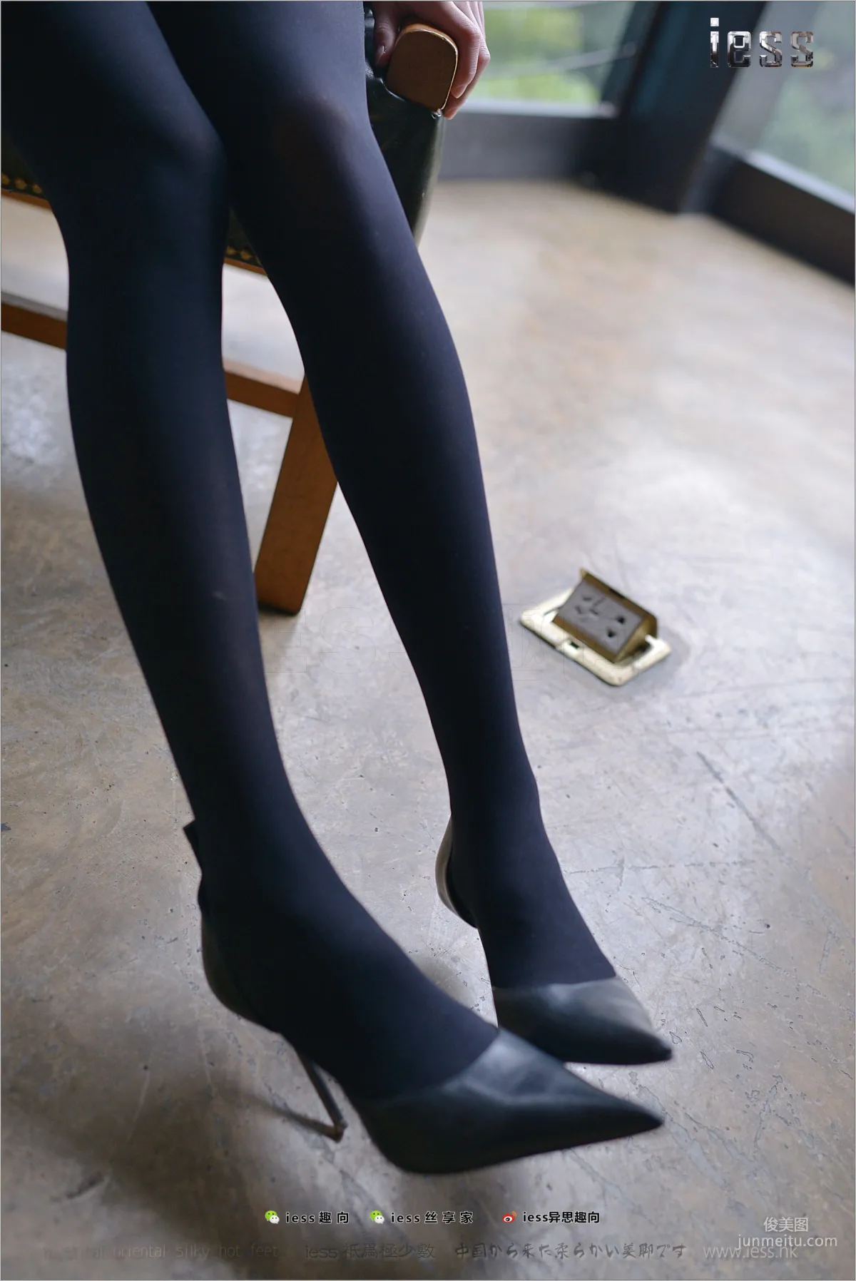 Ruo Qi "50D Thick Black Stockings and Super Pointed High Heels" [IESS] Stocking Feet Bento 195 Photo Set photo 17