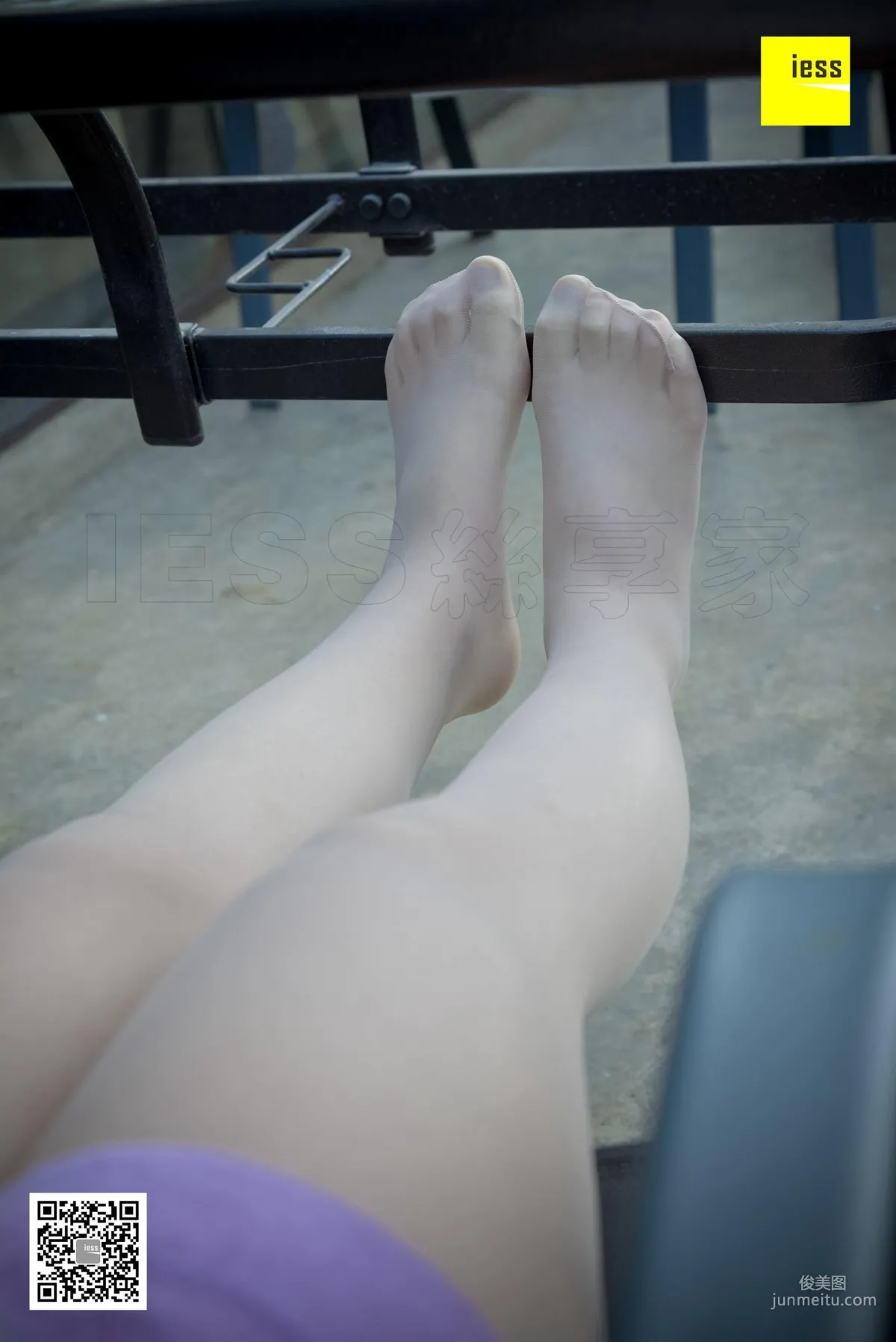 Jia Zhen, Fresh Pink Short Skirt and Flesh Stockings [IESS] Silk Enjoyer 170 Photo Set photo 87