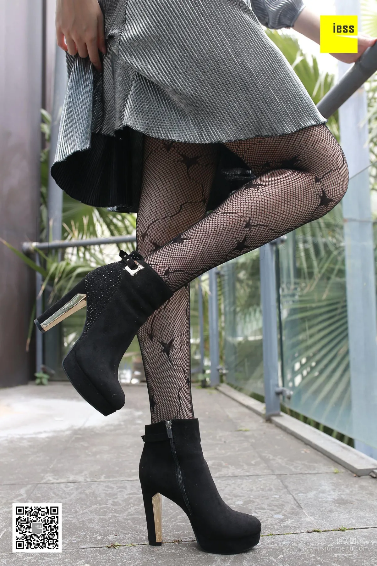 Zi Zi "Star Fishnet Stockings and Ankle Boots" [IESS] Silk Enjoyer 158 Photo Set photo 3
