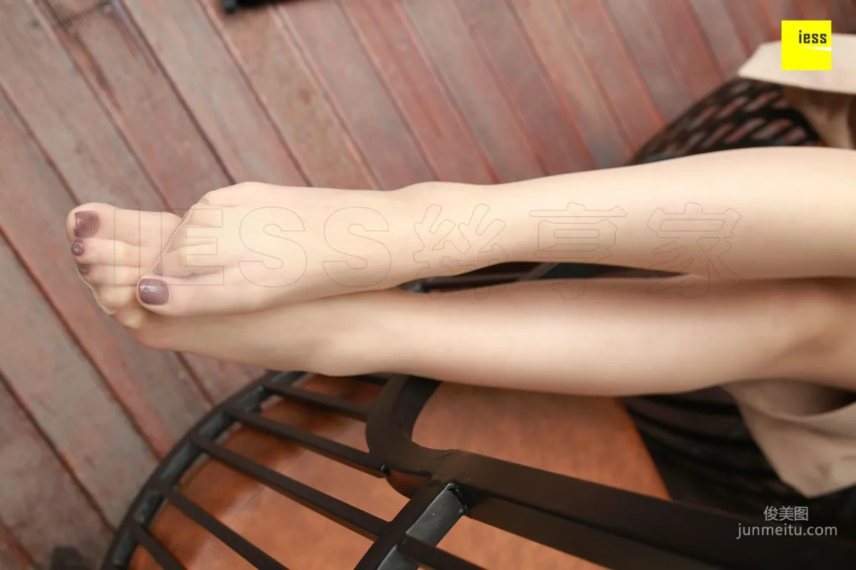 Zi Zi, Pointed Ankle Boots and Sheer Stockings [IESS] Si Xiang Jia 177 Photo Set photo 50