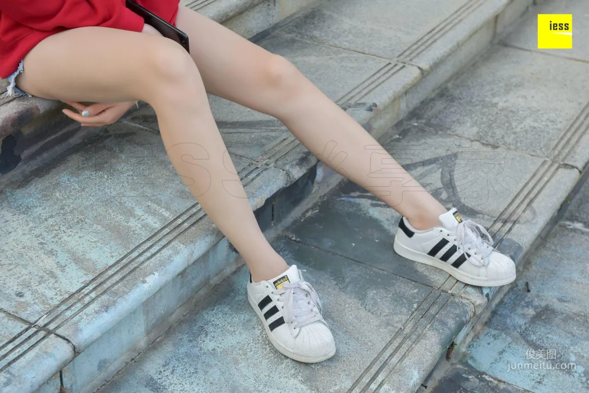 Qi Qi Hoodie and White Crew Socks [IESS] Silk Enjoyer 159 Photo Set photo 23