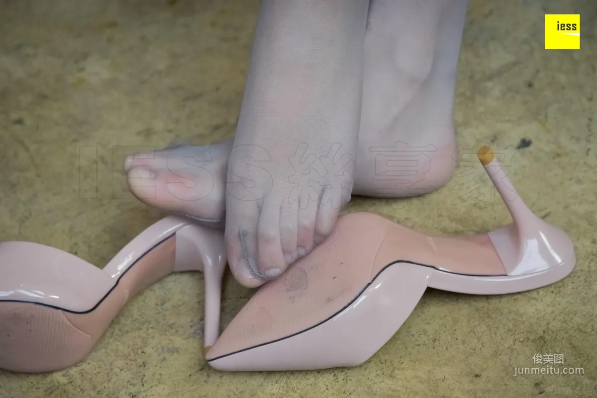 Lai Lai, Intellectual Gray Stockings and Sandals [IESS] Silk Enjoyer 179 Photo Set photo 19
