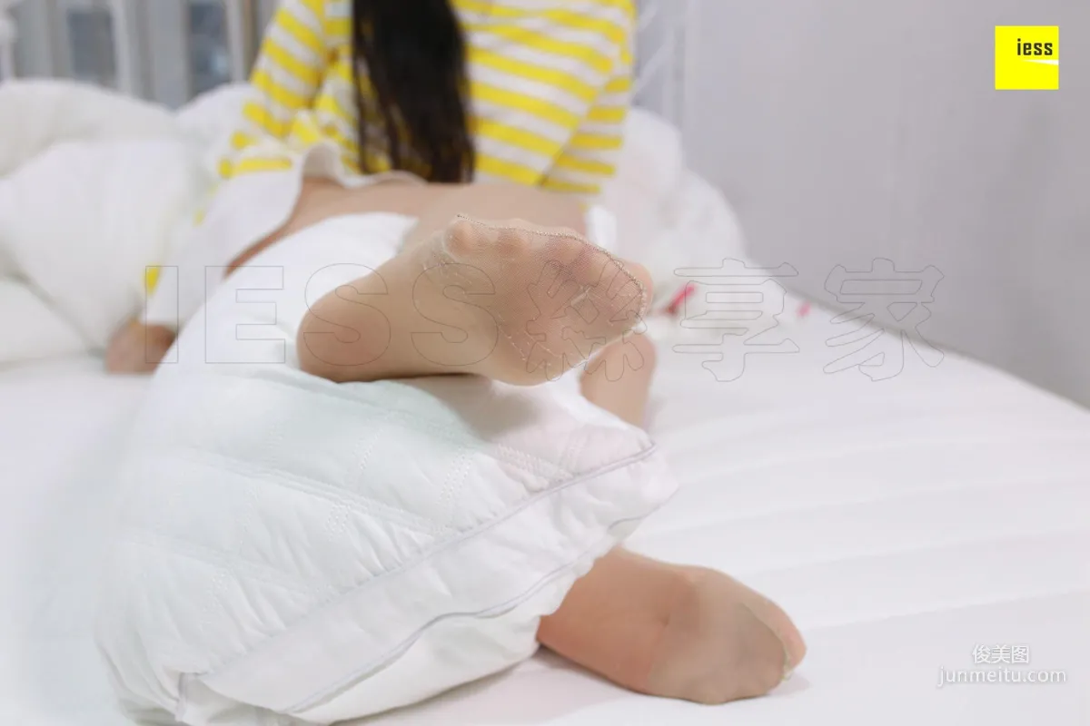 Wen Xin "My Sleeping Beauty Girlfriend" [IESS] Silk Enjoyer 163 Photo Set photo 50
