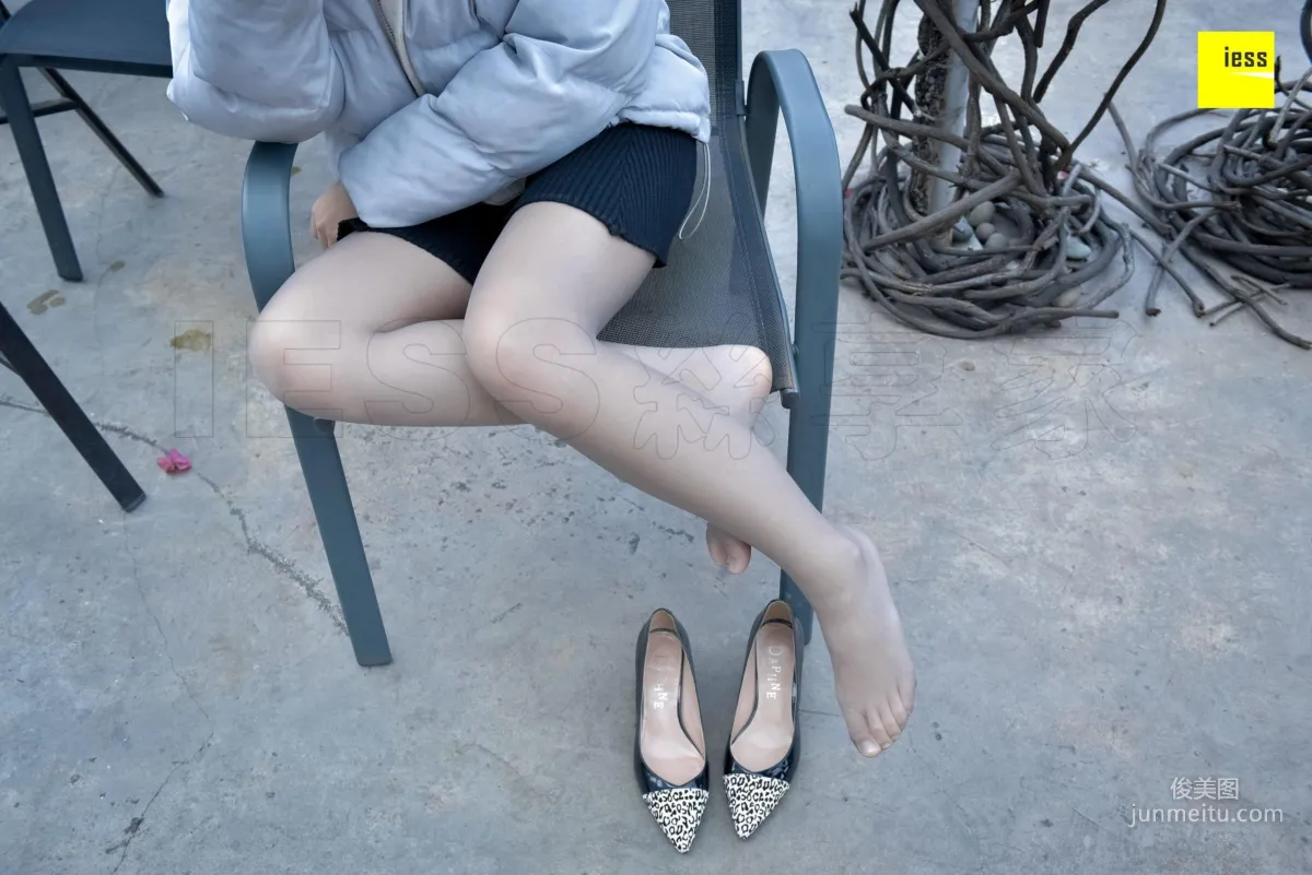 Jia Zhen Plump Slightly Fleshy Legs [IESS] Silk Enjoyer 156 Photo Set photo 62
