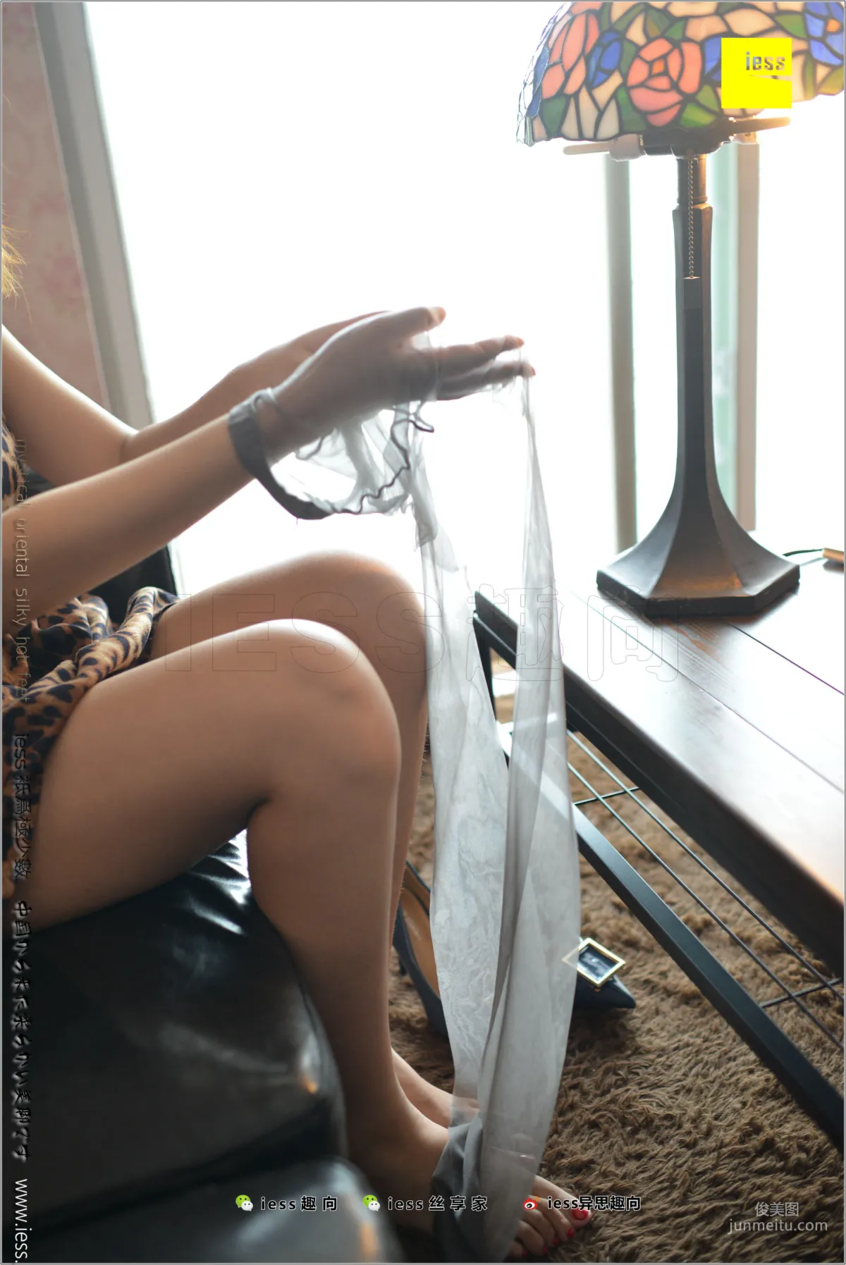 Mature Woman Fangfang, Beautiful Feet Mature Woman's Longing [IESS] Silk Feet Bento 201 Photo Set photo 85
