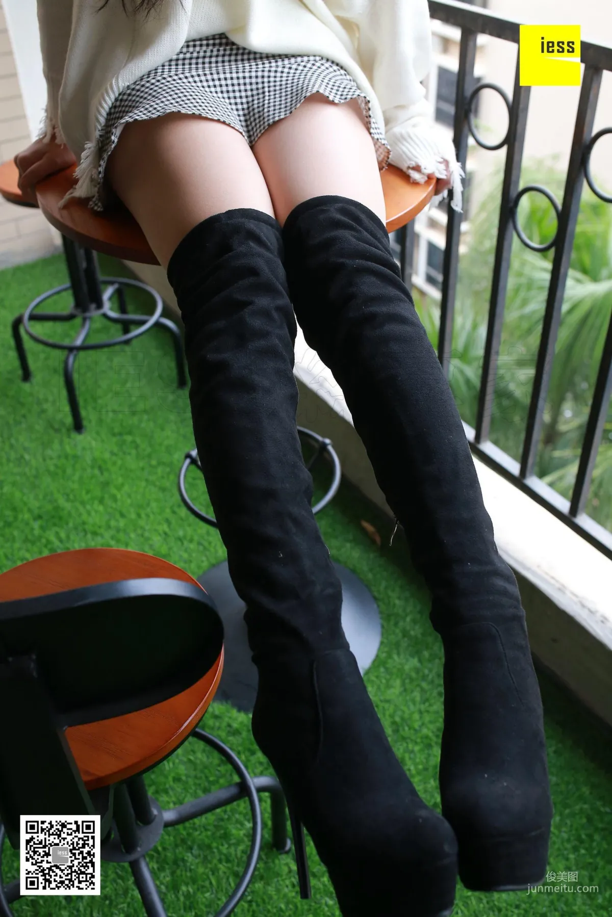 Wen Xin "The Allure of Over-Knee Boots" [IESS] Silk Enjoyer 180 Photo Set photo 34