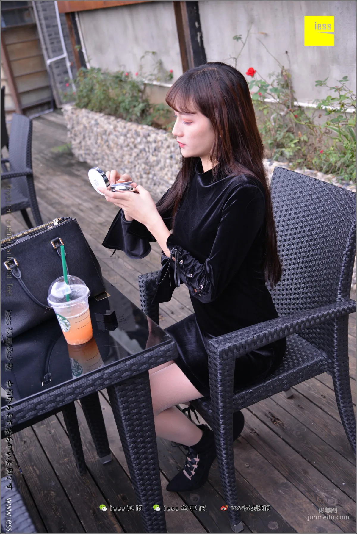 Xiao Xiao, Looks Are Justice [IESS] Silk Stockings Bento 199 Photo Set photo 45