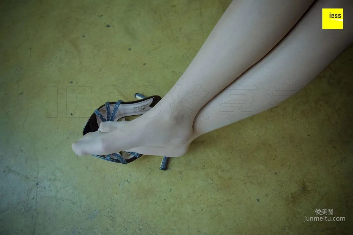 Mu Mu, Alluring Charm Meat-Color Stockings and Sandals [IESS] Silk Enjoyer 166 Photo Set photo 76