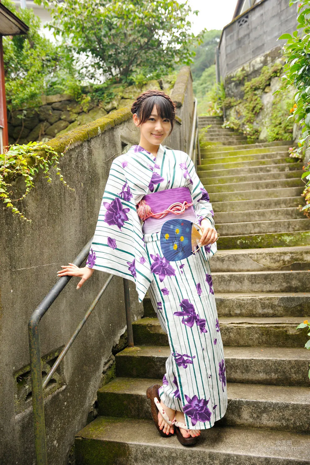 Shou Nishino, Hot Spring of Desire, Barely Showing [Photo Books] Photo Set photo 5