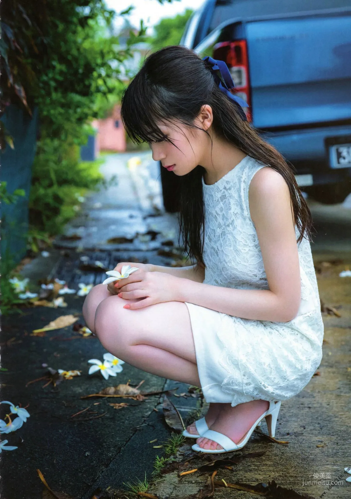 Manatsu Akimoto 1st, Midsummer Pressure Pattern [Photo Books] Photo Set photo 78