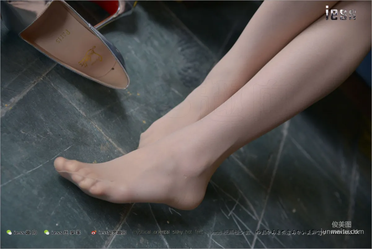 Xiao Jie, Blame You for Being Too Beautiful [IESS] Silk Feet Bento 197 Photo Set photo 93