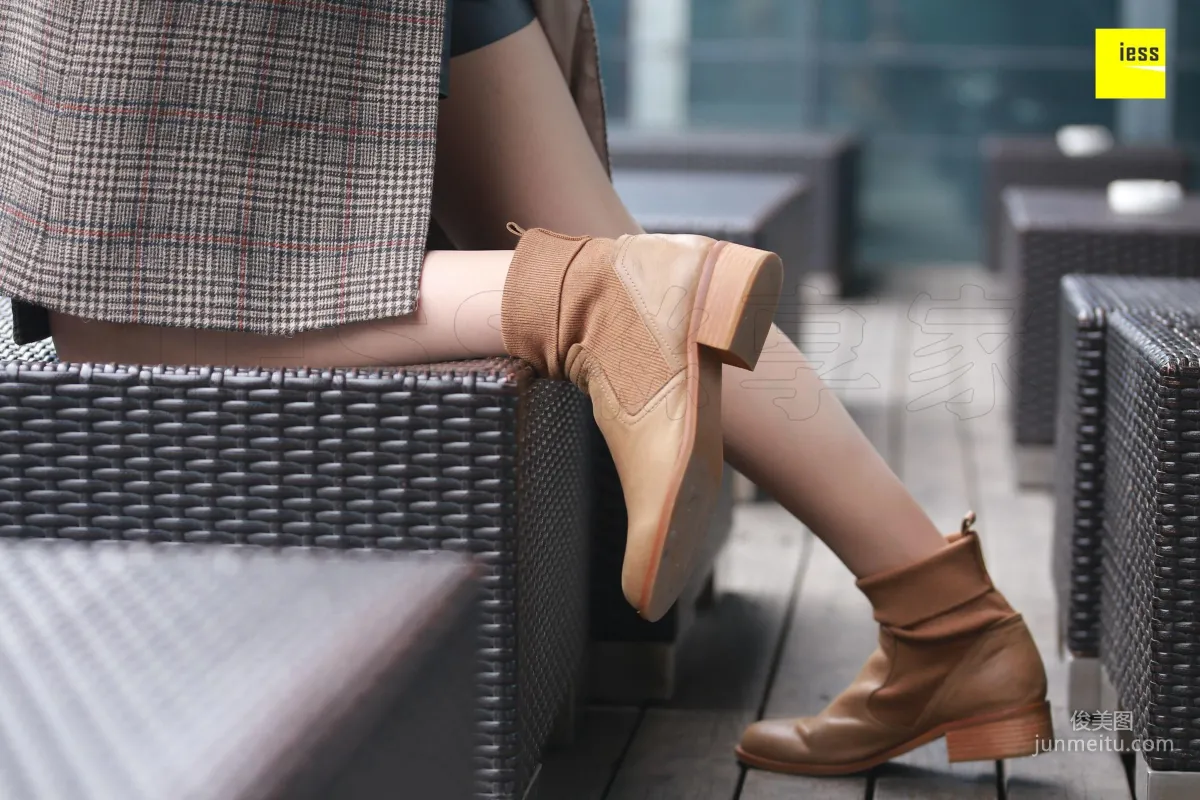 Zi Zi, Domineering Ankle Boots and Flesh-Colored Stockings [IESS] Silk Enjoyer 168 Photo Set photo 14