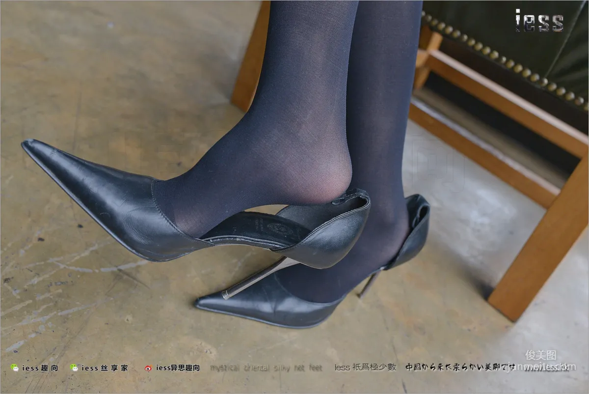 Ruo Qi "50D Thick Black Stockings and Super Pointed High Heels" [IESS] Stocking Feet Bento 195 Photo Set photo 54