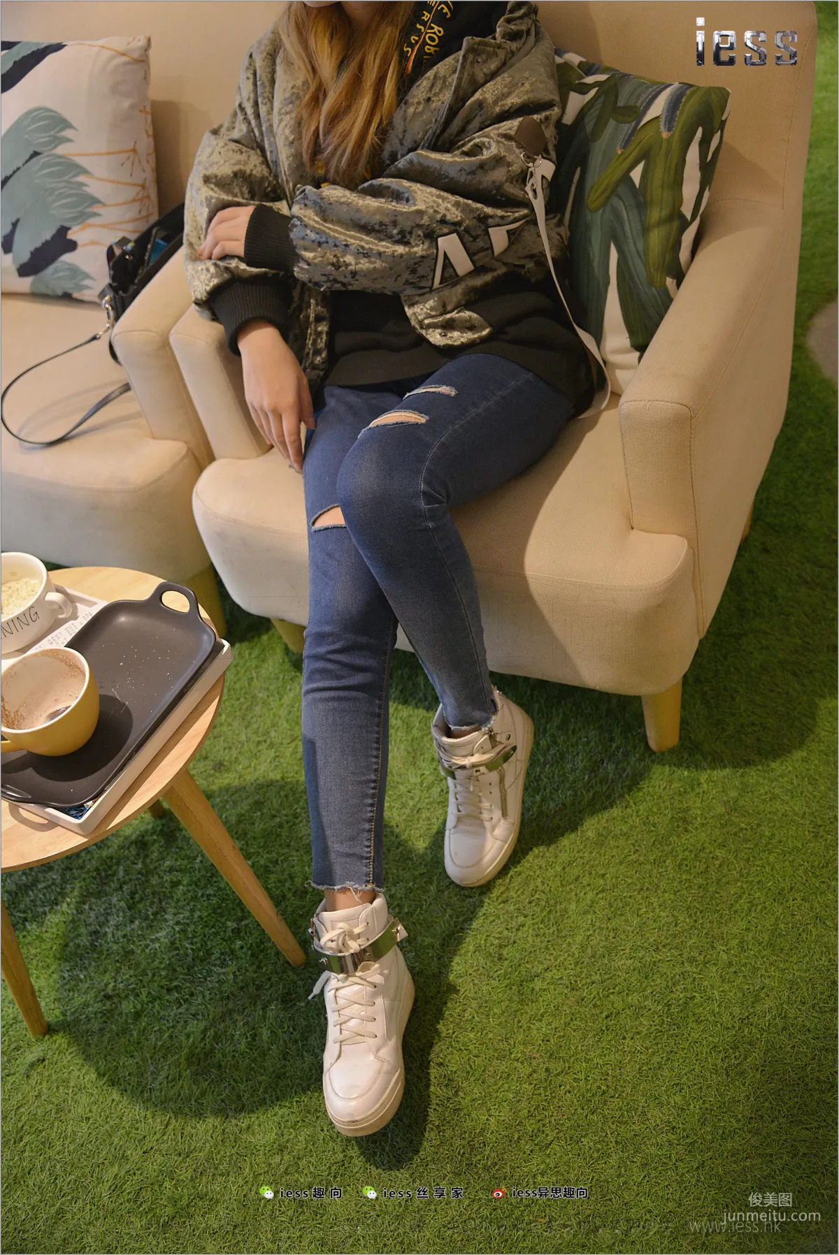 Xiao Jie, Love Duet 1 [IESS] Silk Stockings Bento 194 Photo Set photo 5