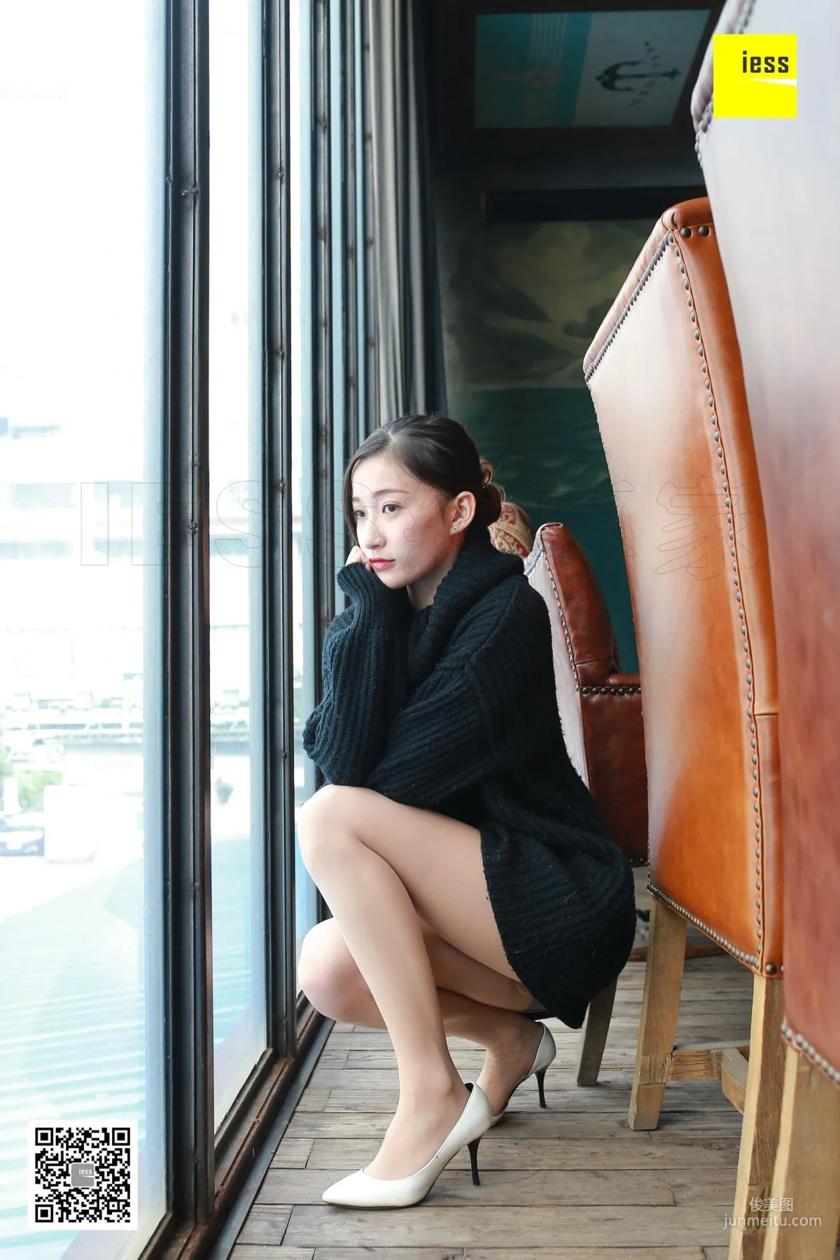 Qiuqiu, Black Sweater and Sheer Stockings [IESS] Silk Enjoyer 165 Photo Set photo 7