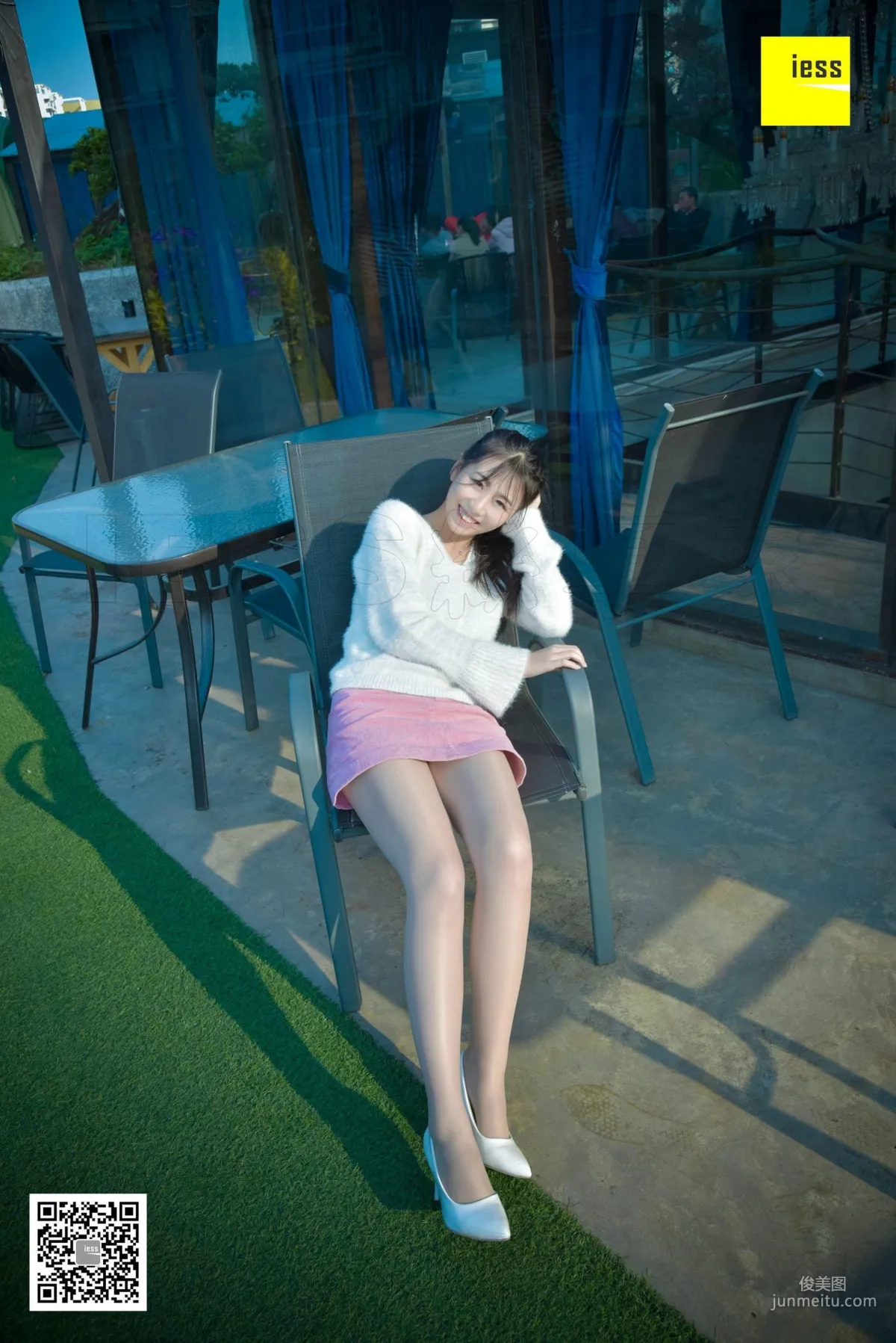 Jia Zhen, Fresh Pink Short Skirt and Flesh Stockings [IESS] Silk Enjoyer 170 Photo Set photo 52