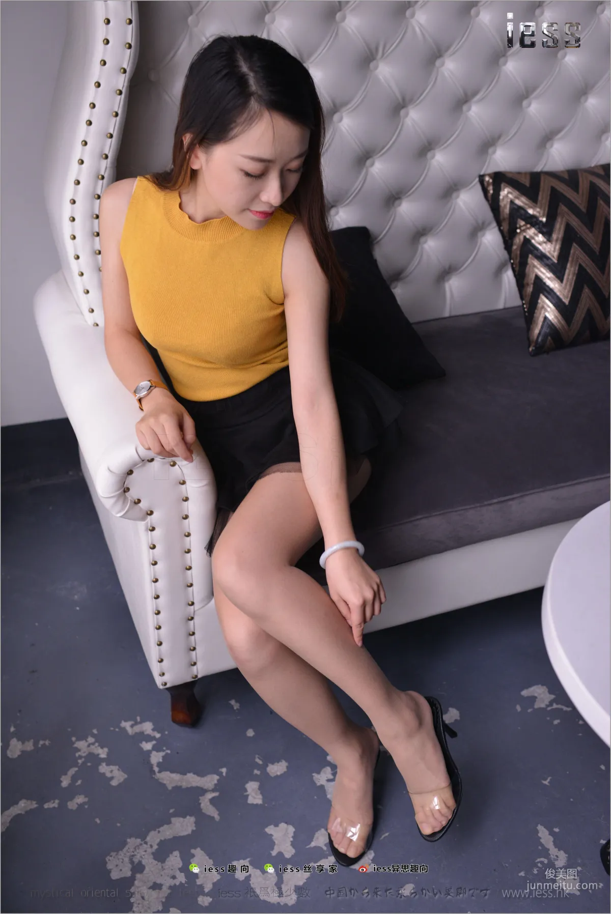 Xiao Jie, A Head Start in Staring [IESS] Silk Stockings Bento 192 Photo Set photo 9
