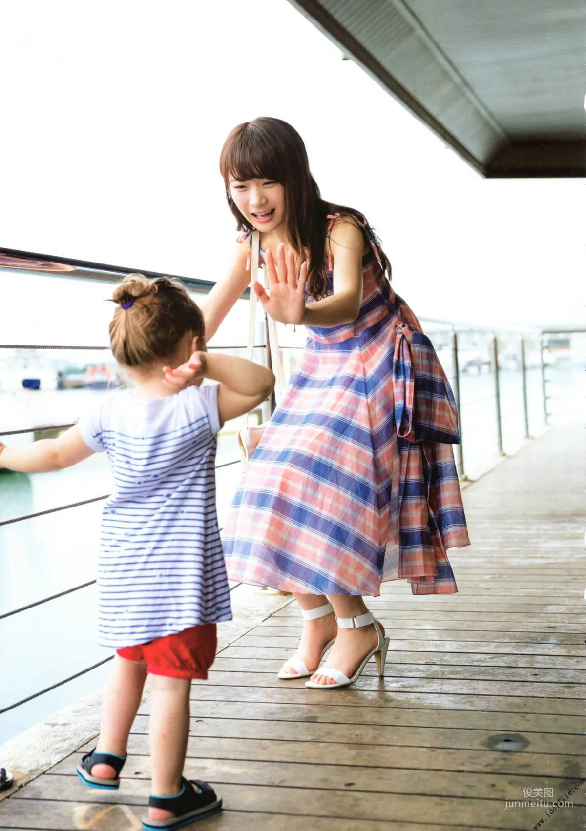 Manatsu Akimoto 1st, Midsummer Pressure Pattern [Photo Books] Photo Set photo 62