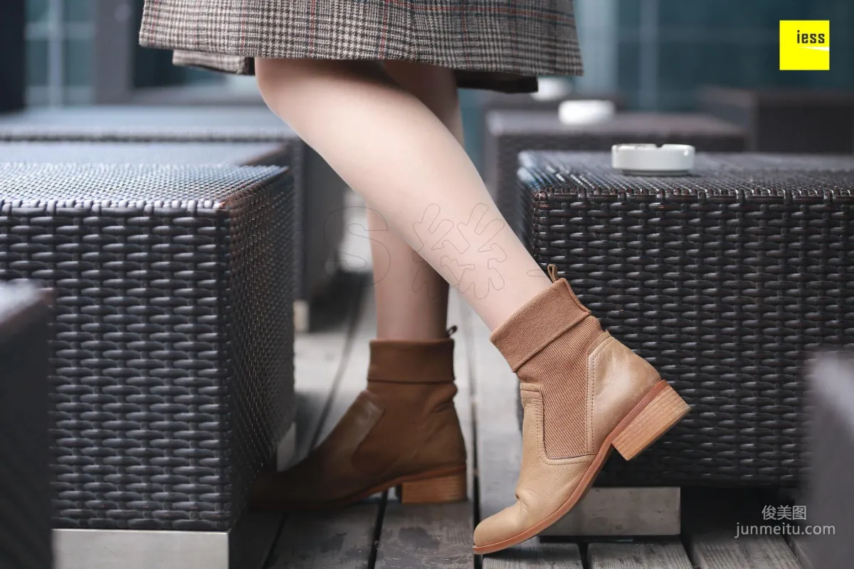 Zi Zi, Domineering Ankle Boots and Flesh-Colored Stockings [IESS] Silk Enjoyer 168 Photo Set photo 13