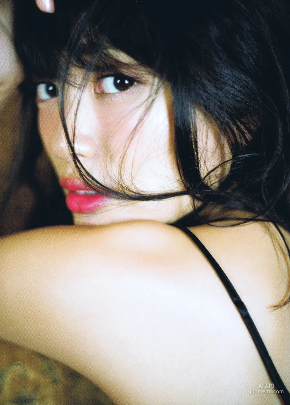 北原里英《そして》 [PhotoBook] 写真集36