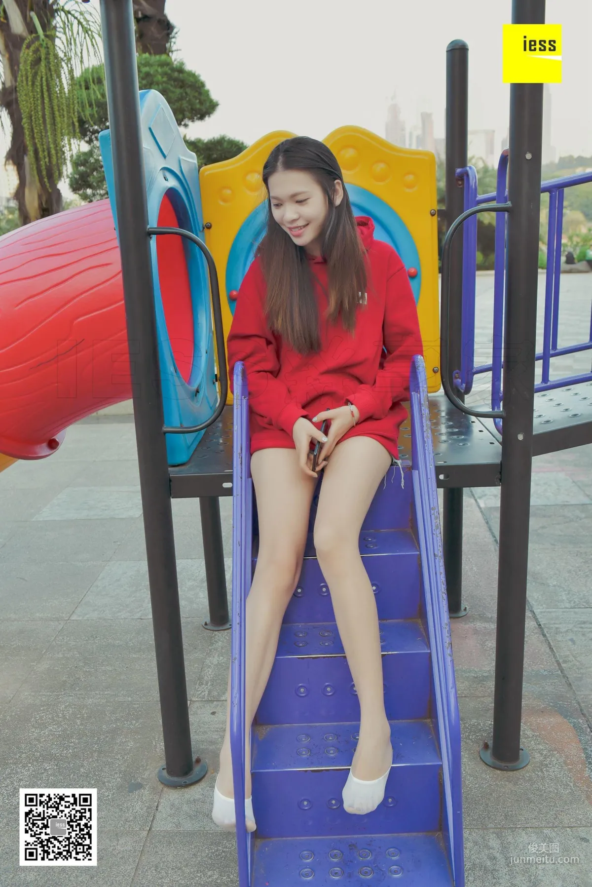 Qi Qi Hoodie and White Crew Socks [IESS] Silk Enjoyer 159 Photo Set photo 81