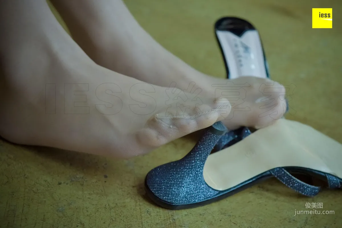 Mu Mu, Alluring Charm Meat-Color Stockings and Sandals [IESS] Silk Enjoyer 166 Photo Set photo 69