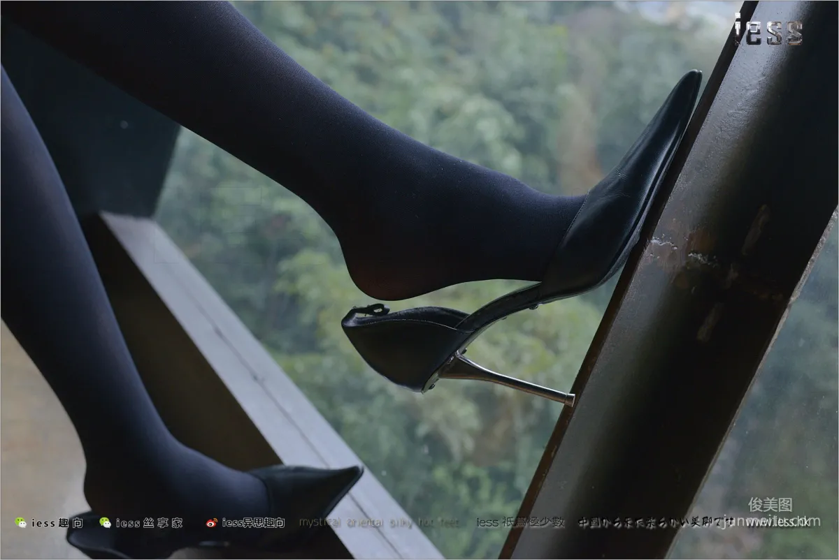 Ruo Qi "50D Thick Black Stockings and Super Pointed High Heels" [IESS] Stocking Feet Bento 195 Photo Set photo 72