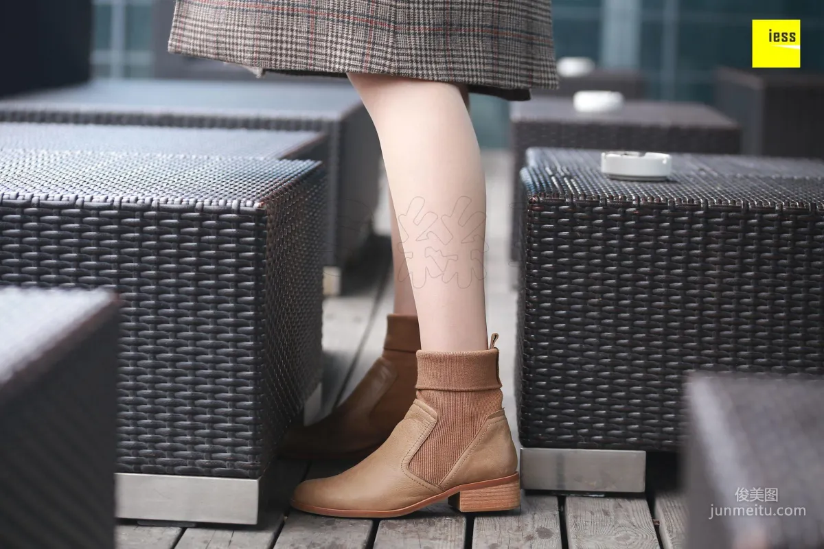 Zi Zi, Domineering Ankle Boots and Flesh-Colored Stockings [IESS] Silk Enjoyer 168 Photo Set photo 11