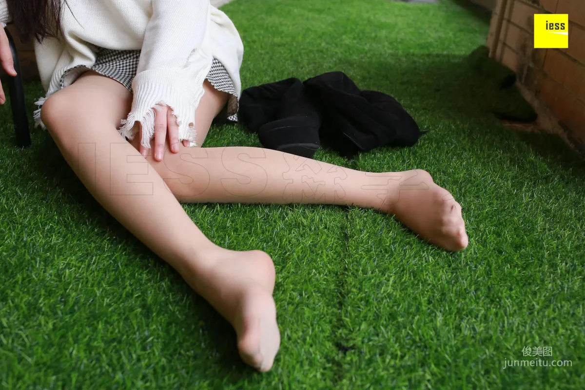 Wen Xin "The Allure of Over-Knee Boots" [IESS] Silk Enjoyer 180 Photo Set photo 72