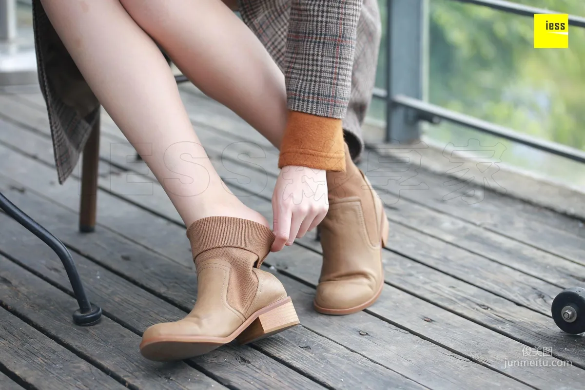Zi Zi, Domineering Ankle Boots and Flesh-Colored Stockings [IESS] Silk Enjoyer 168 Photo Set photo 21