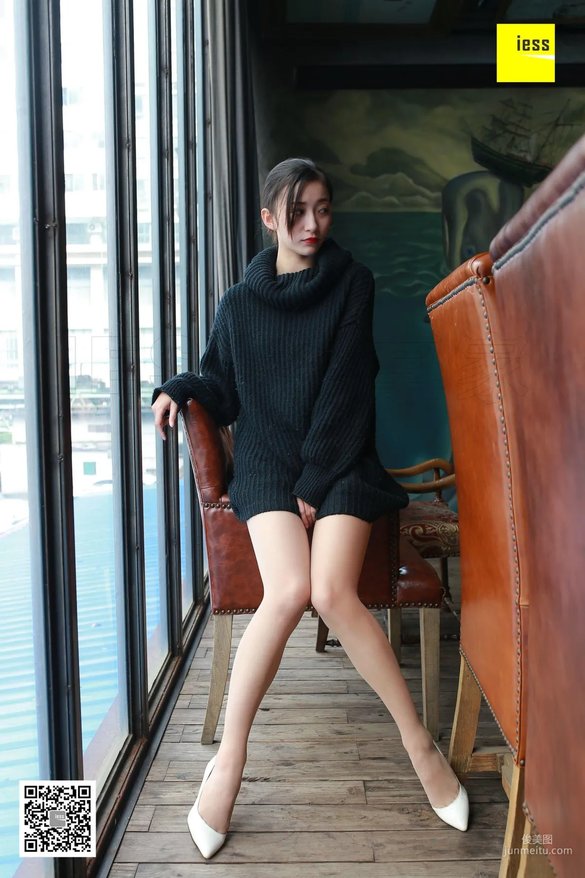 Qiuqiu, Black Sweater and Sheer Stockings [IESS] Silk Enjoyer 165 Photo Set photo 12