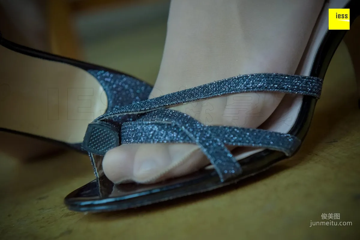 Mu Mu, Alluring Charm Meat-Color Stockings and Sandals [IESS] Silk Enjoyer 166 Photo Set photo 58
