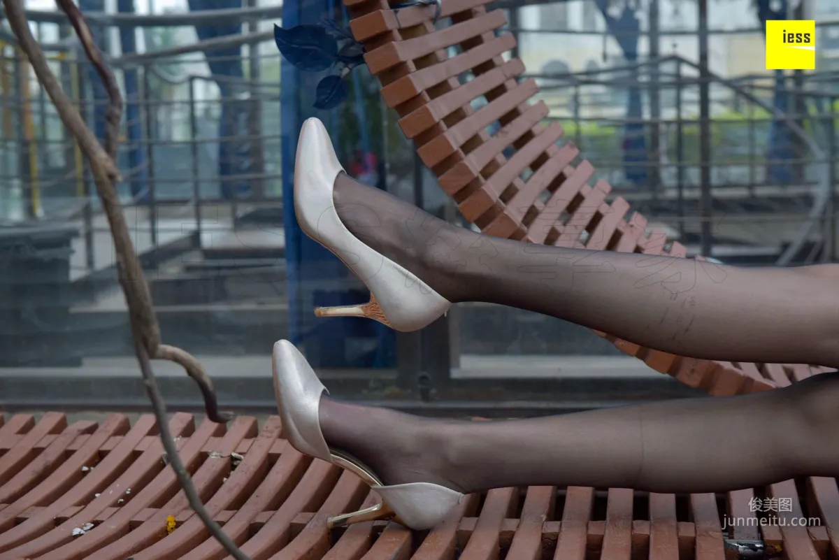 Yong Ying, Black Stockings After the Rain [IESS] Silk Enjoyer 160, Photo Set photo 4