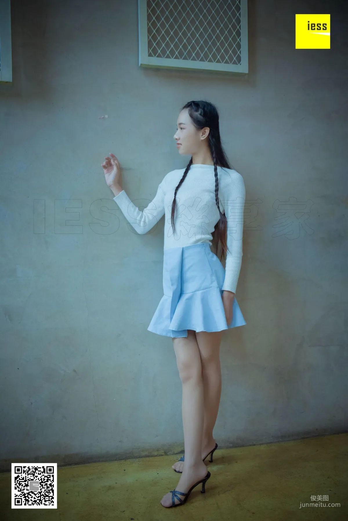 Mu Mu, Alluring Charm Meat-Color Stockings and Sandals [IESS] Silk Enjoyer 166 Photo Set photo 1