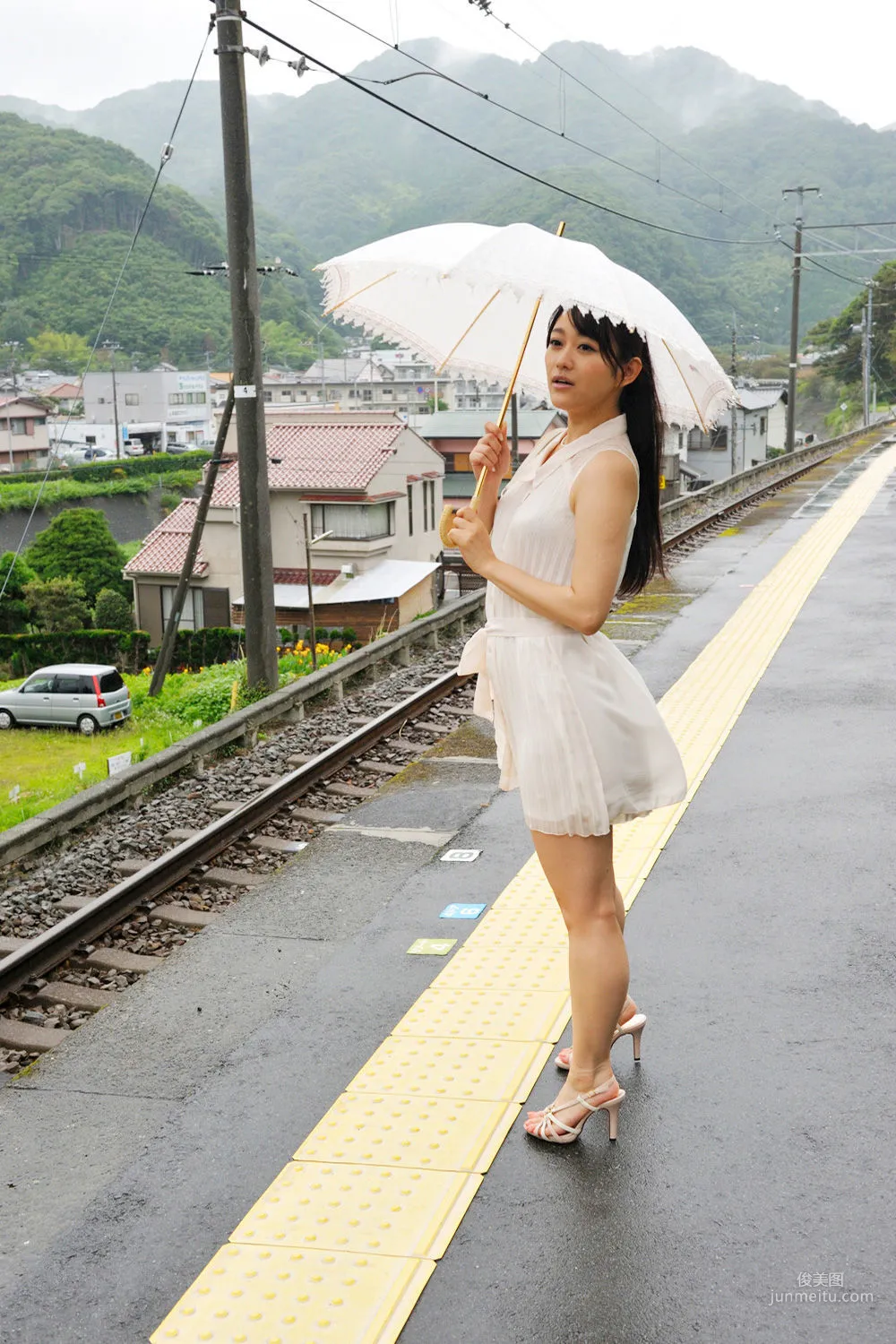 Shou Nishino, Hot Spring of Desire, Barely Showing [Photo Books] Photo Set photo 34