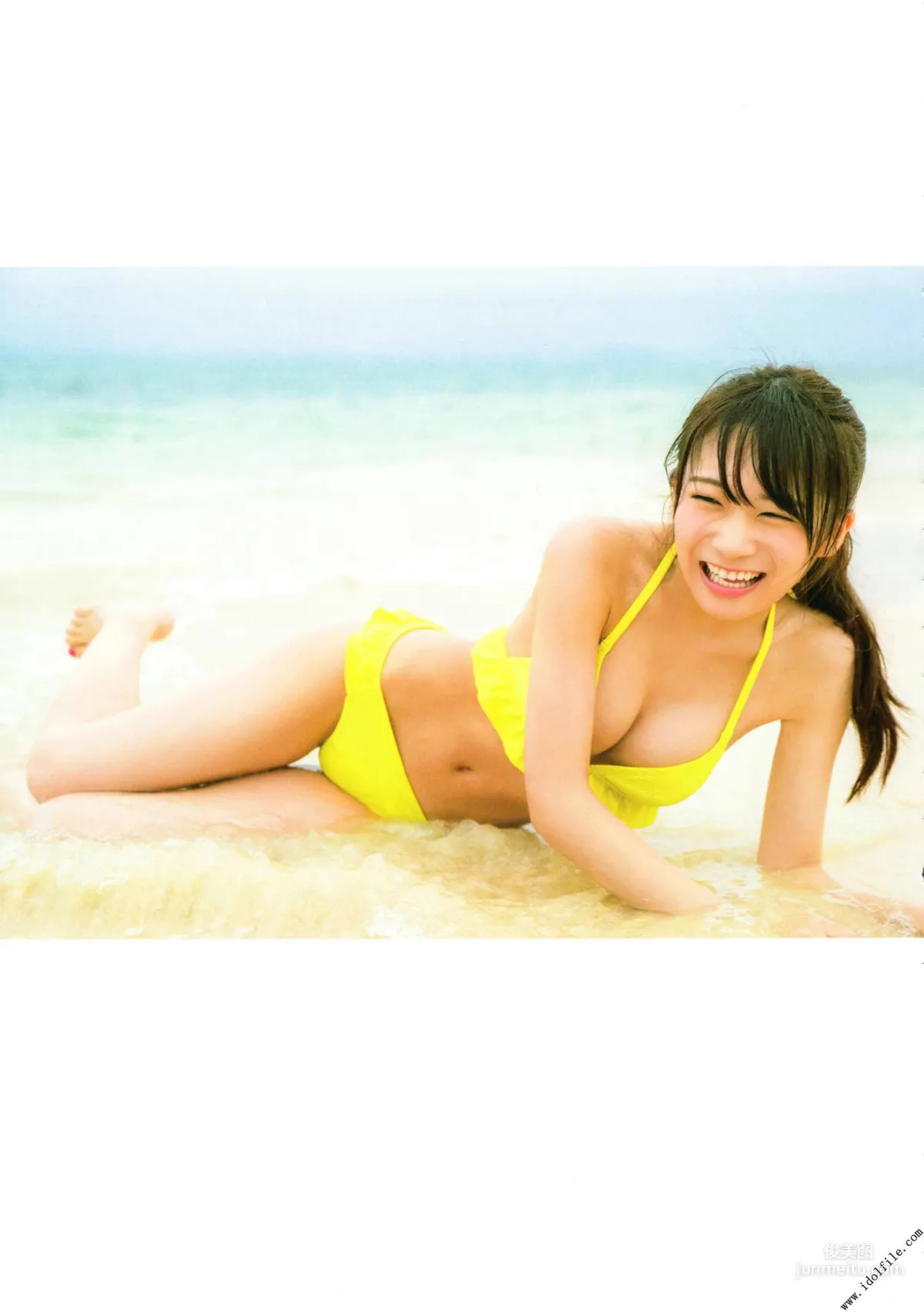 Manatsu Akimoto 1st, Midsummer Pressure Pattern [Photo Books] Photo Set photo 91
