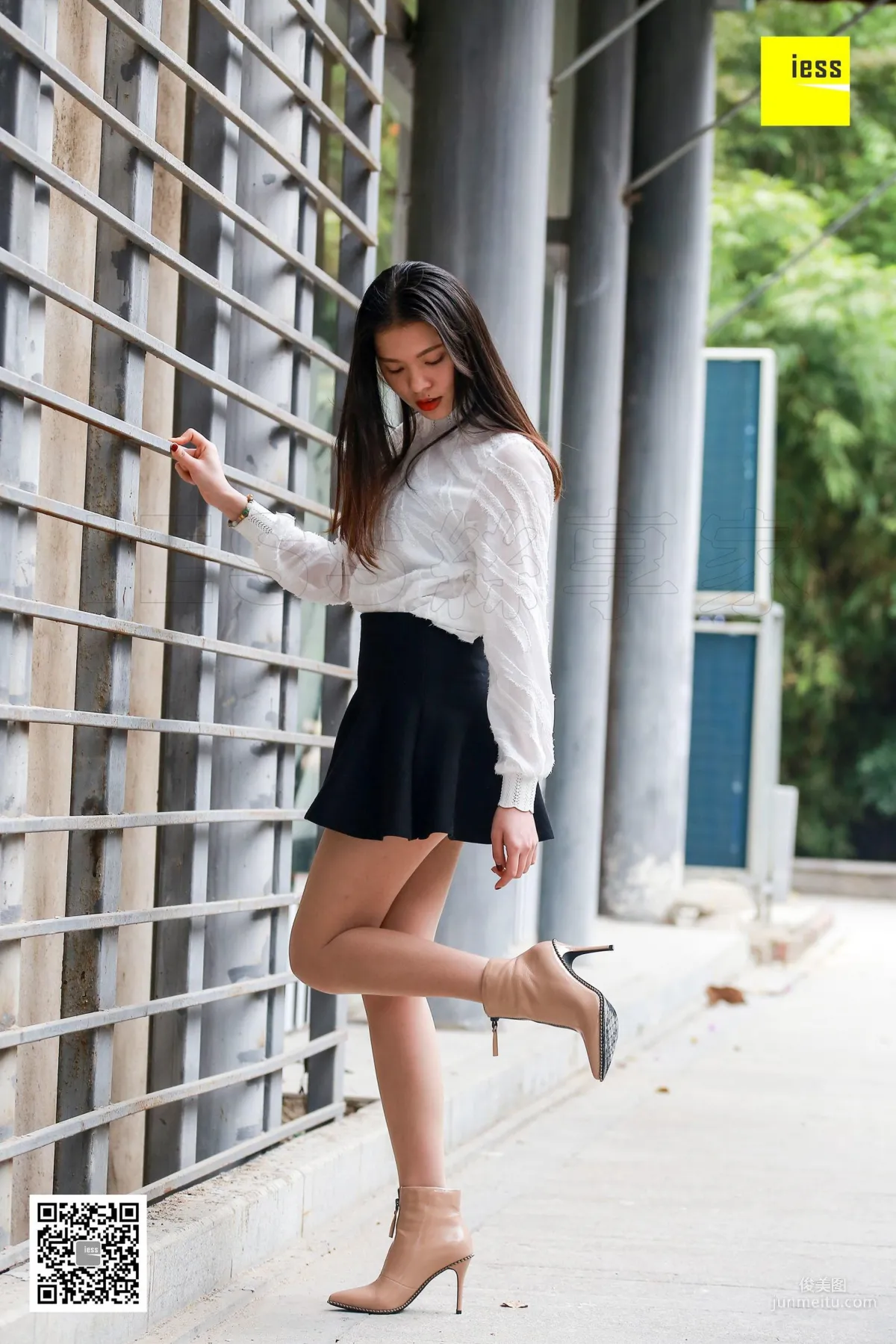 Qi Qi, Nude Patent Leather Ankle Boots [IESS] Silk Enjoyer 162 Photo Set photo 12