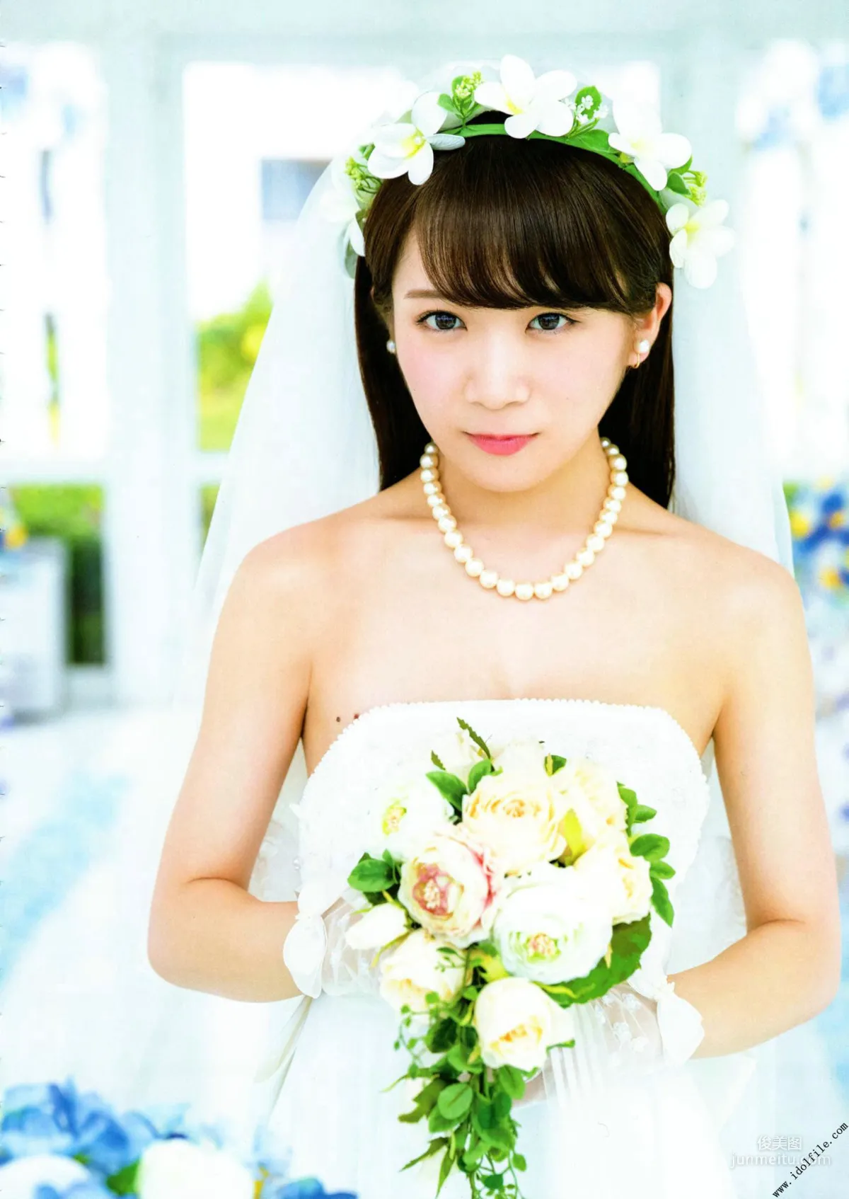 Manatsu Akimoto 1st, Midsummer Pressure Pattern [Photo Books] Photo Set photo 46