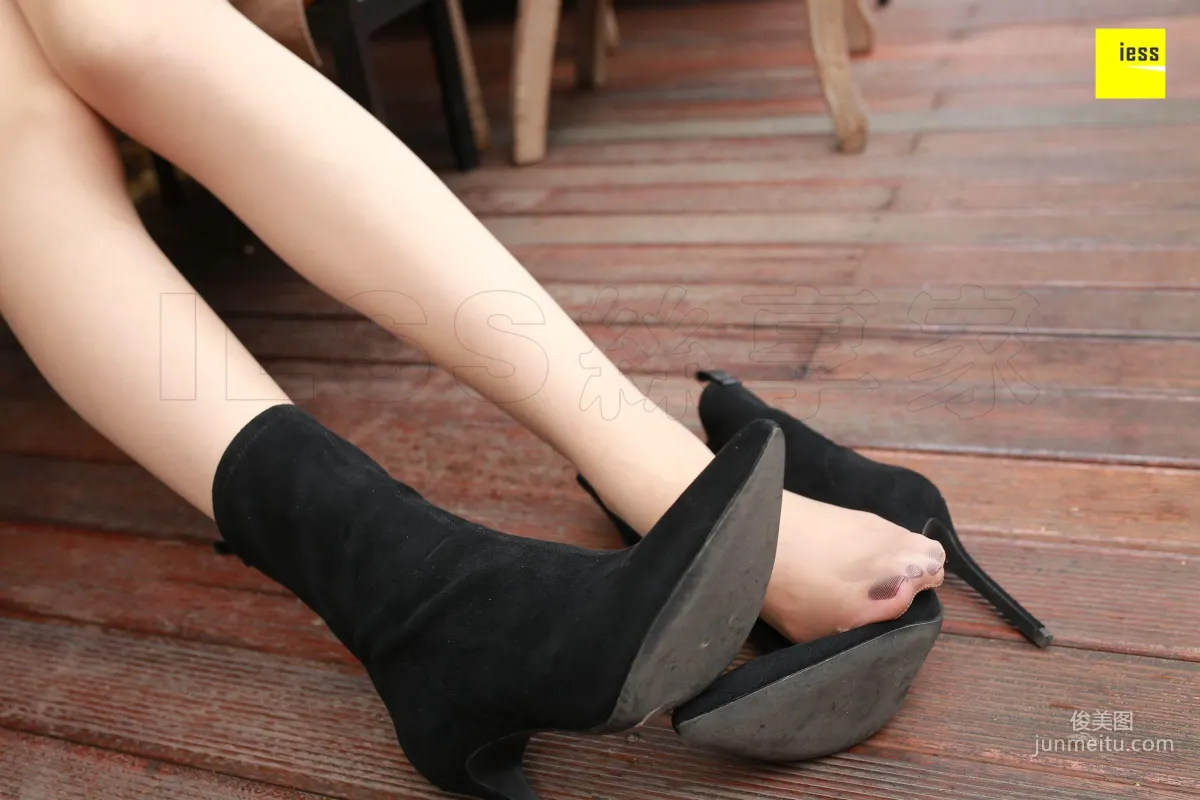 Zi Zi, Pointed Ankle Boots and Sheer Stockings [IESS] Si Xiang Jia 177 Photo Set photo 9