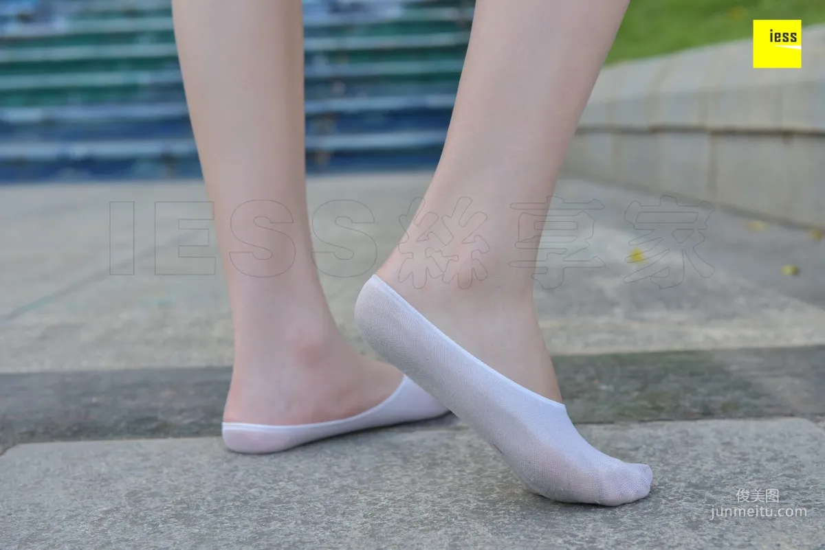 Qi Qi Hoodie and White Crew Socks [IESS] Silk Enjoyer 159 Photo Set photo 74
