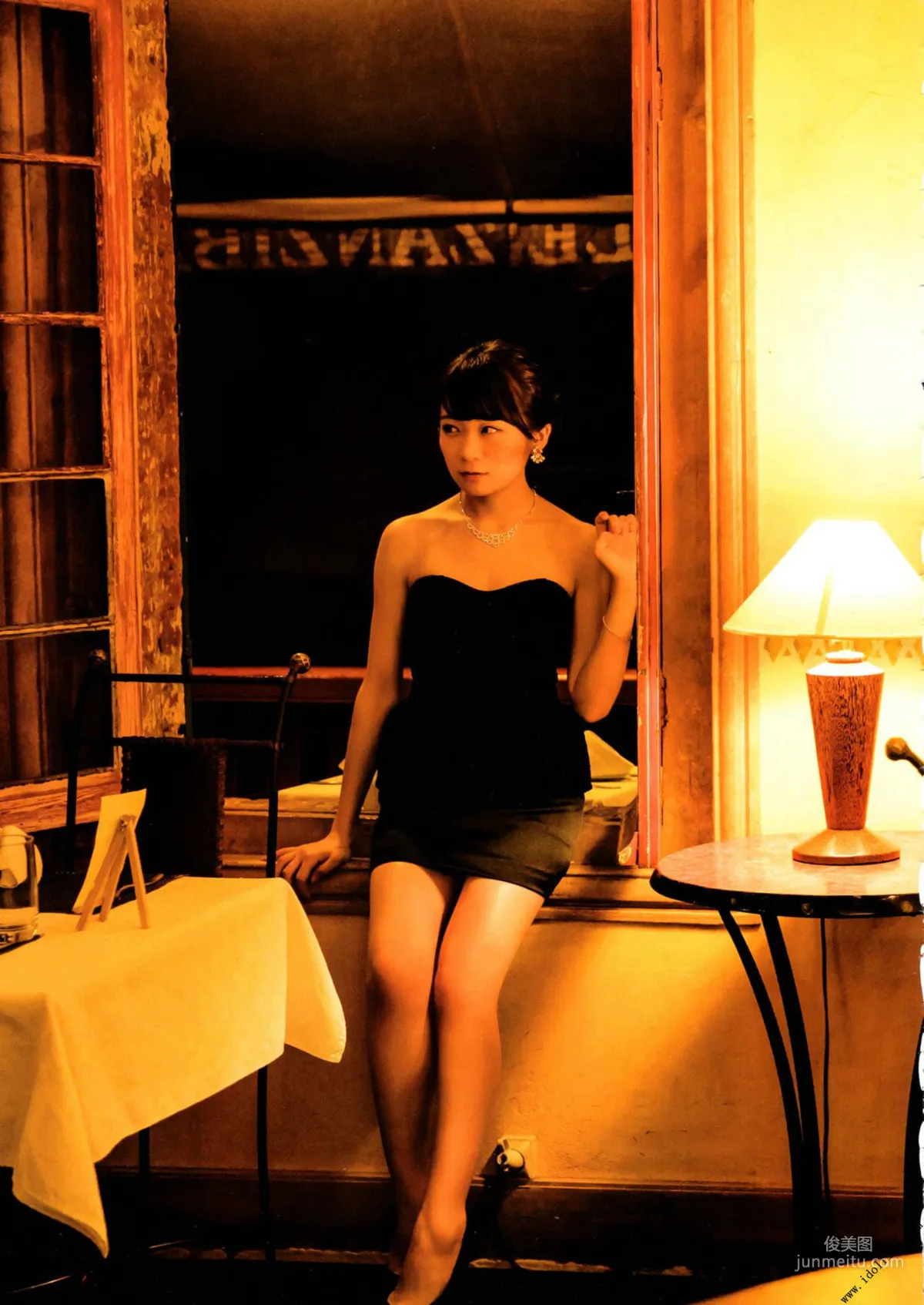 Manatsu Akimoto 1st, Midsummer Pressure Pattern [Photo Books] Photo Set photo 34