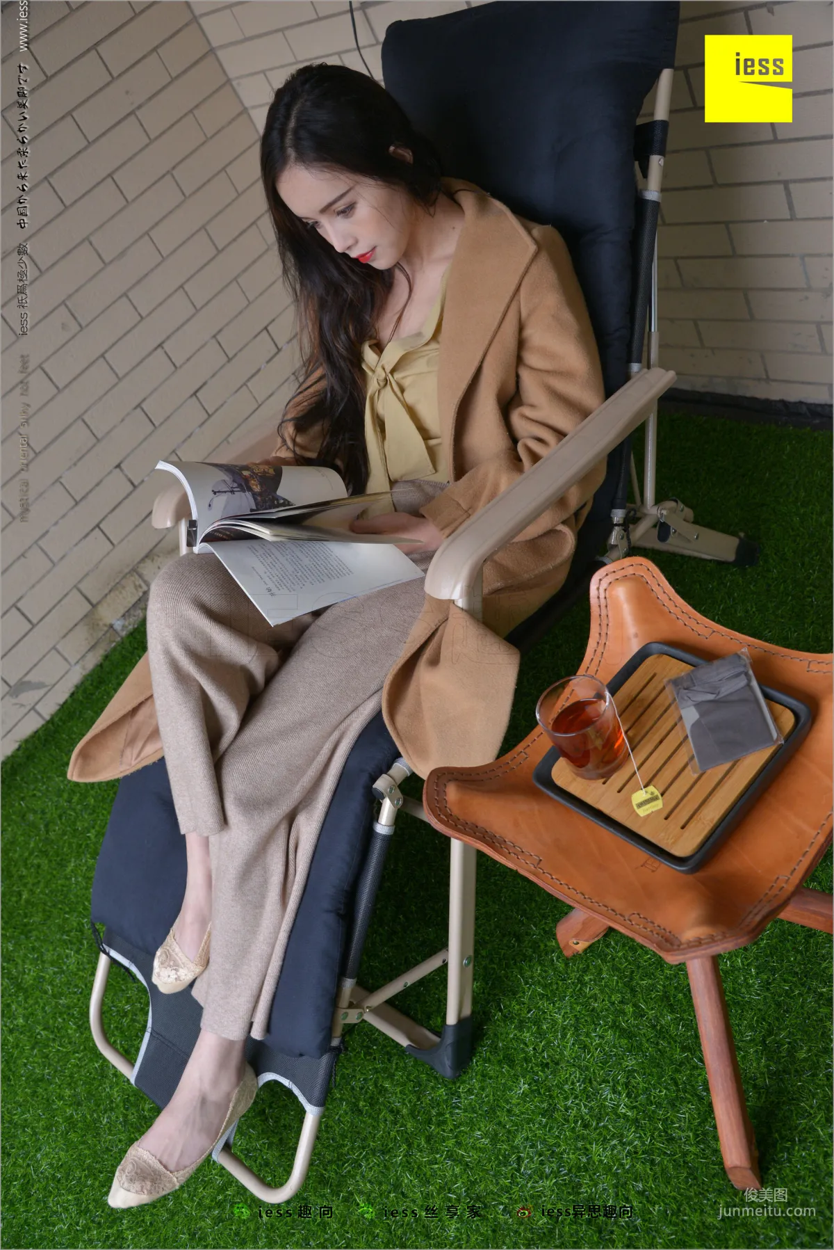 Xiao Yu 'Xiao Yu, Boat Socks, Short Stockings and Flats' Simplified Version [IESS] Silk Legs Bento 218 Photo Set photo 5