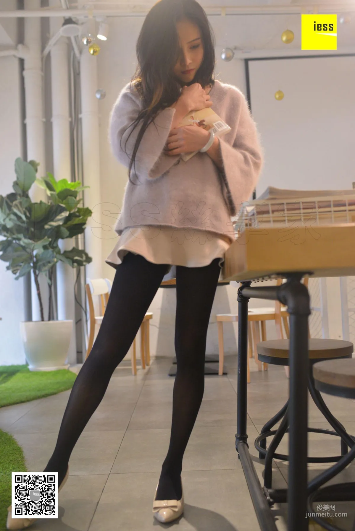 Xiao Yu, 50D Black Stockings and Flats [IESS] Stockings Lover 195 Photo Set photo 21
